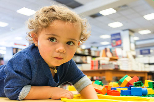 اختلالات اوتیسم سراغ چه کودکی می آید؟