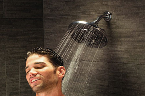 حمام با آب داغ لاغر می کند یا آب سرد؟