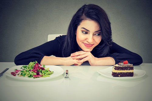 زیاد هوس شیرینی خوردن می‌کنید؟