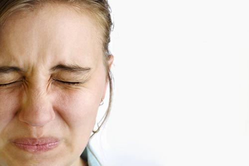 چرا مزه دهان ترش می‌شود؟