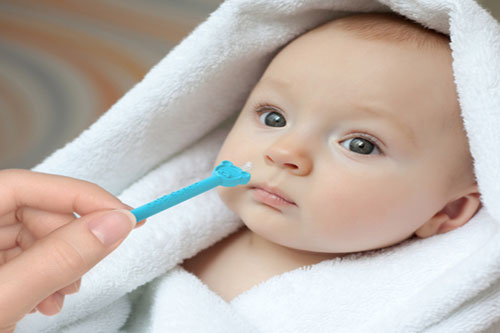 چگونگی پاک کردن بینی گرفته نوزاد